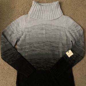 NWT St. John's Bay Medium Black & Grey Ombre Ribbed Knitted Turtleneck Sweater